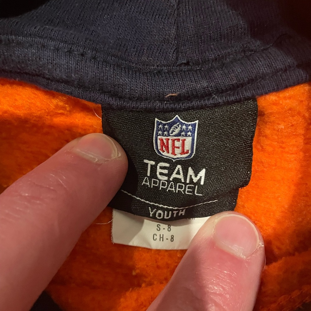 Kids NFL Denver Broncos Sweatshirt Hoodie.  Size Youth Small - Picture 6 of 6